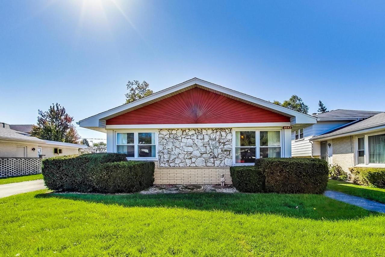 8543 Betty Ter., Niles, IL 60714