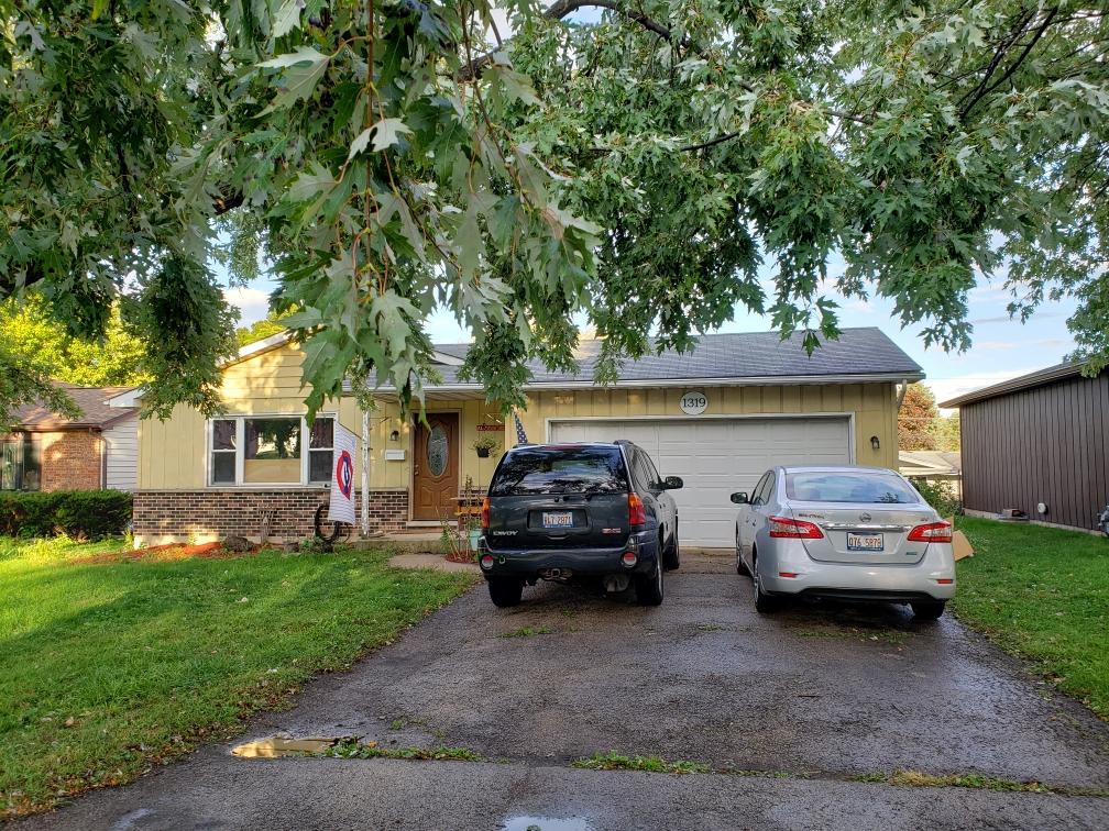 1319 N Mcaree Rd., Waukegan, IL 60085