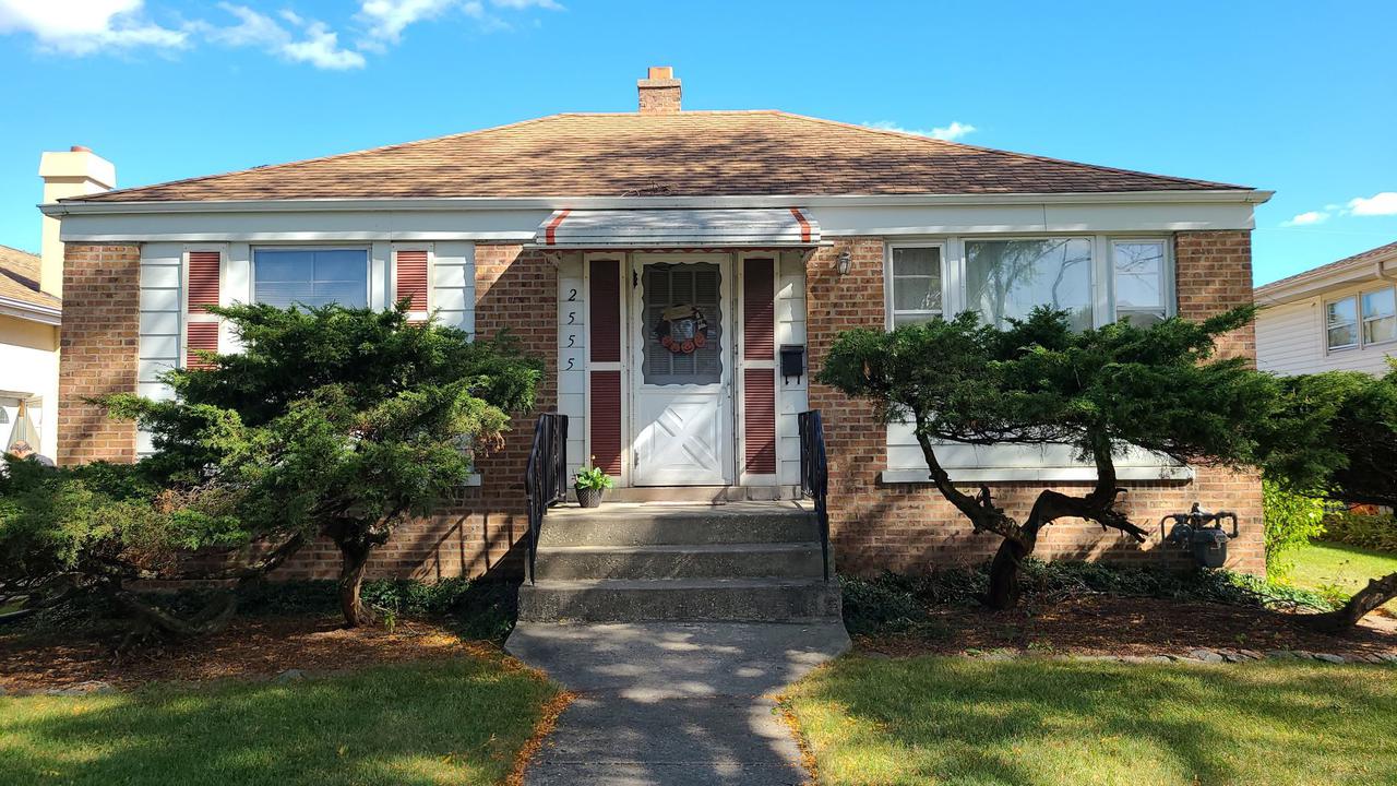 2555 Maple St., Franklin Park, IL 60131