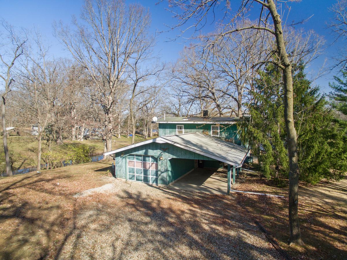 47 Lockhart Dr., Neoga, IL 62447