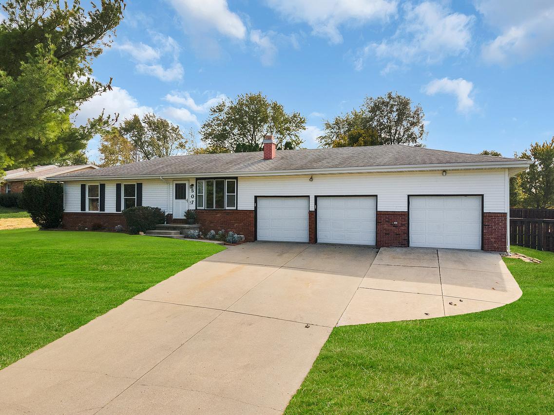 507 W Columbia St., Danvers, IL 61732