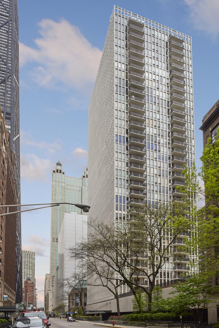 200 E Delaware Pl. #8-9C, Chicago, IL 60611