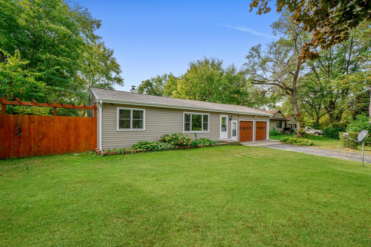 9232 Baldwin Dr., Machesney Park, IL 61115