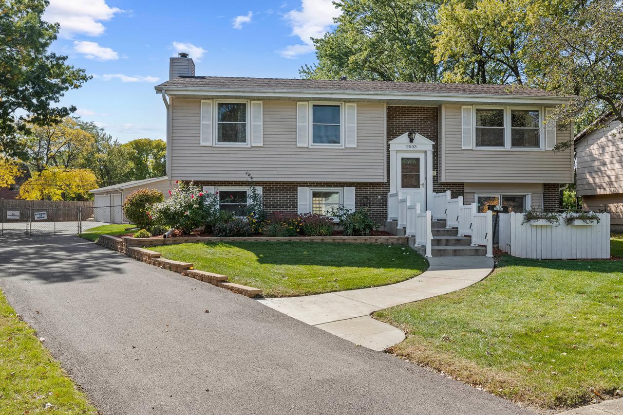 2503 Birch Ln., Rolling Meadows, IL 60008
