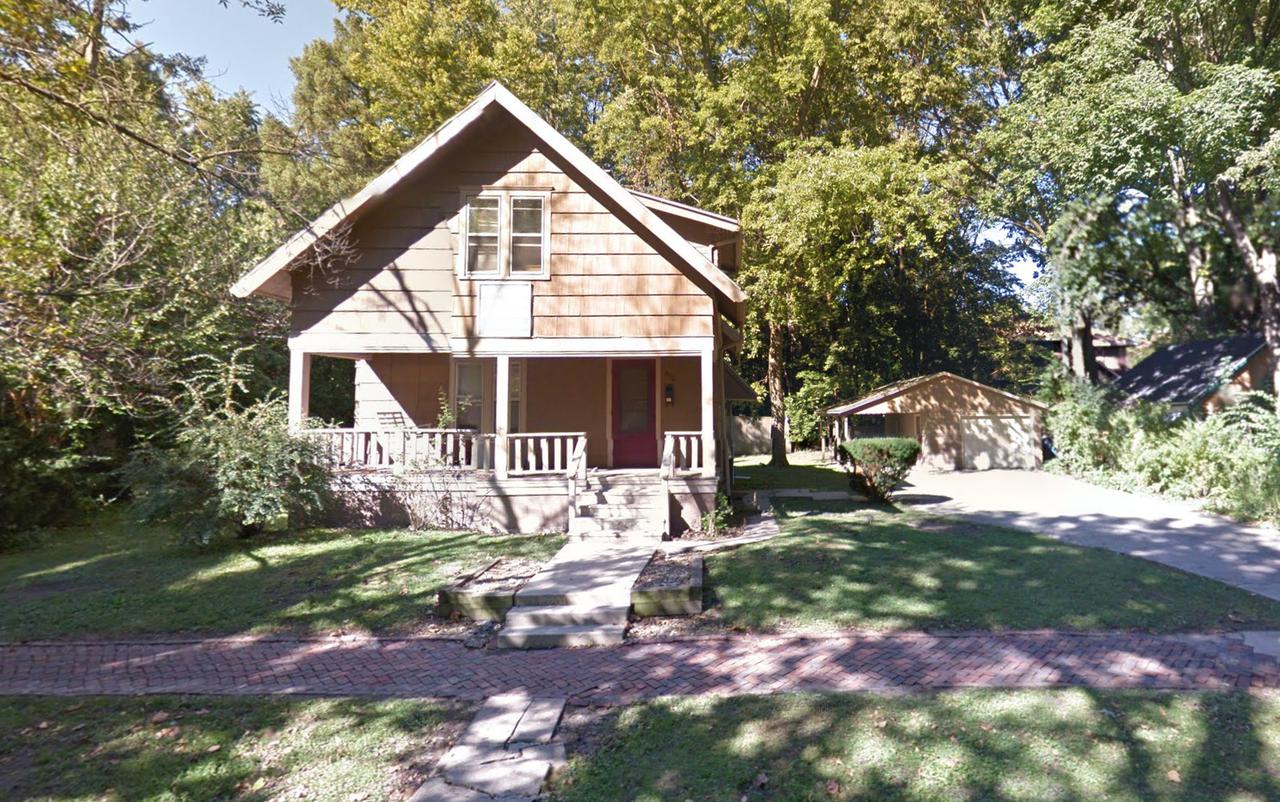 806 W Stoughton St., Urbana, IL 61801