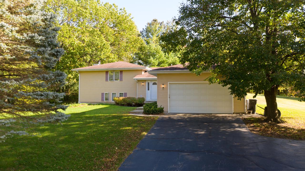 7213 Warblers Way, Roscoe, IL 61073