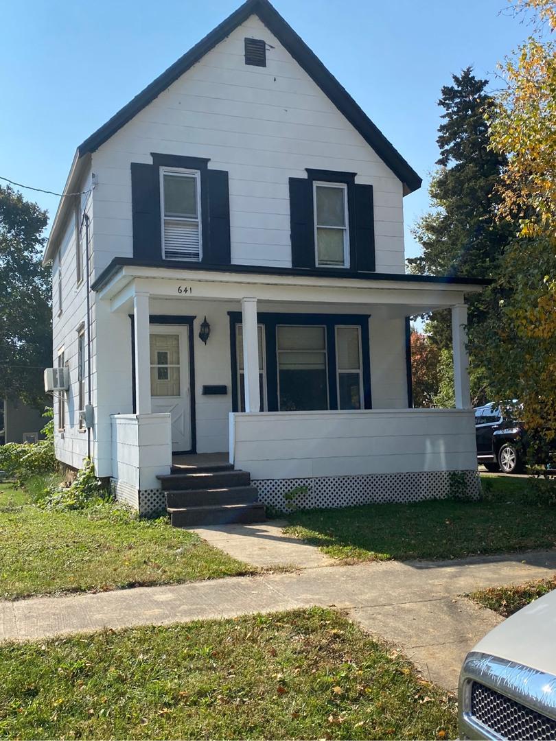 641 W Pleasant St., Freeport, IL 61032