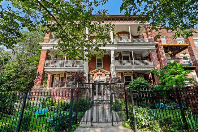 4500 N Magnolia Ave. #2, Chicago, IL 60640