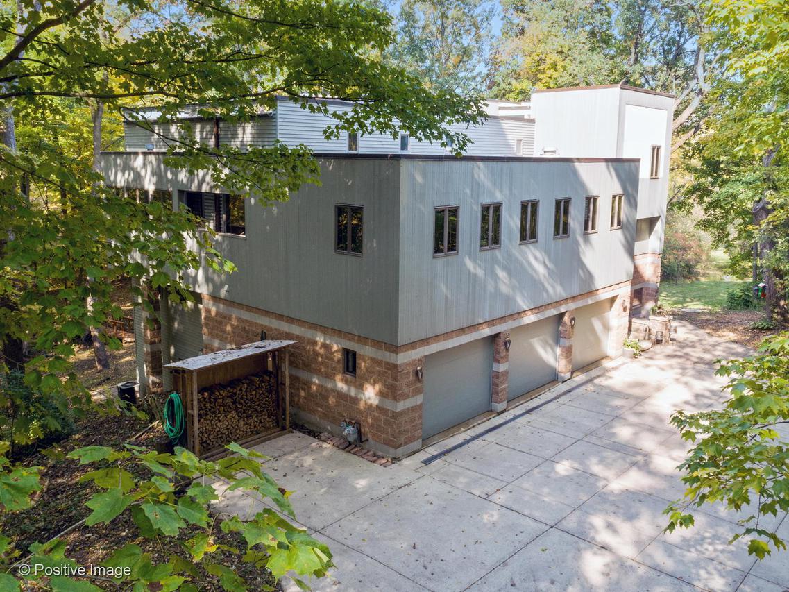 28W180 Marion St., Winfield, IL 60190