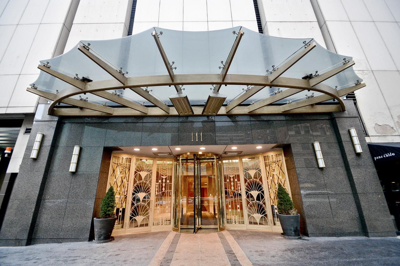 111 E Chestnut St. #3B-25, Chicago, IL 60611