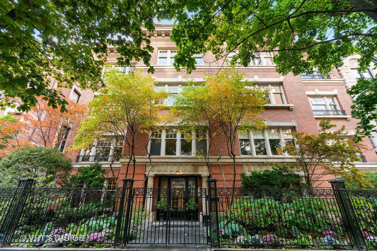 1350 N State Pkwy. #3S, Chicago, IL 60610