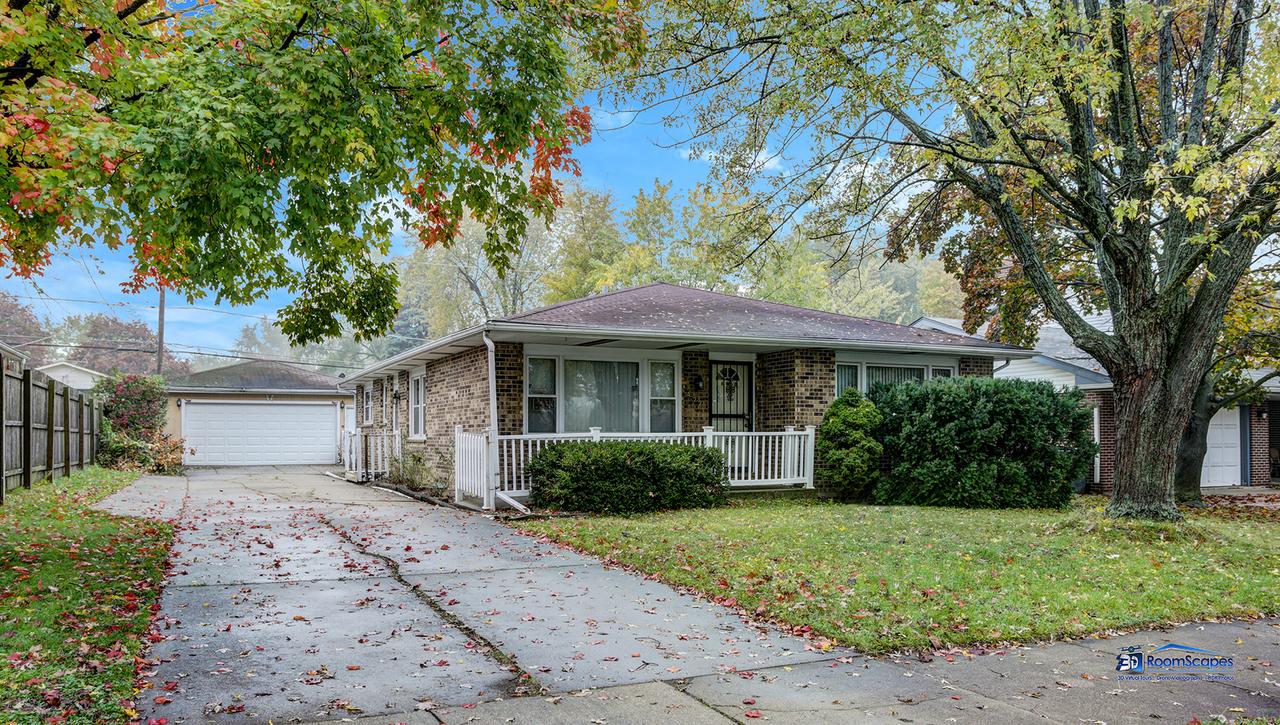 422 Baldwin Ave., Waukegan, IL 60085