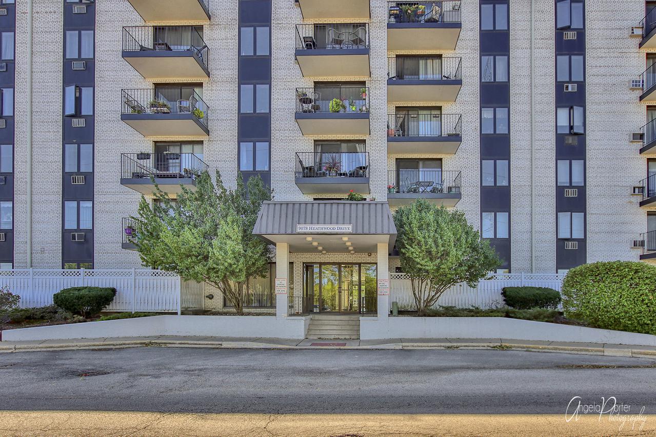 9078 W Heathwood Dr. #3C, Niles, IL 60714