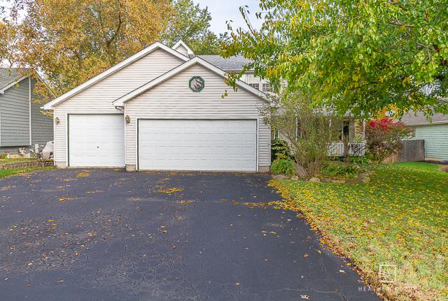 769 Cynthia Dr., Lake Holiday, IL 60548