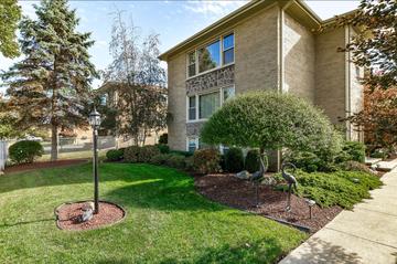 16W781 56th St., Clarendon Hills, IL 60514