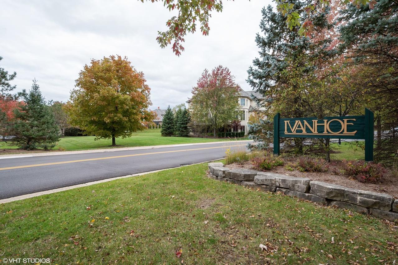 21855 W Murfield Ct., Ivanhoe, IL 60060