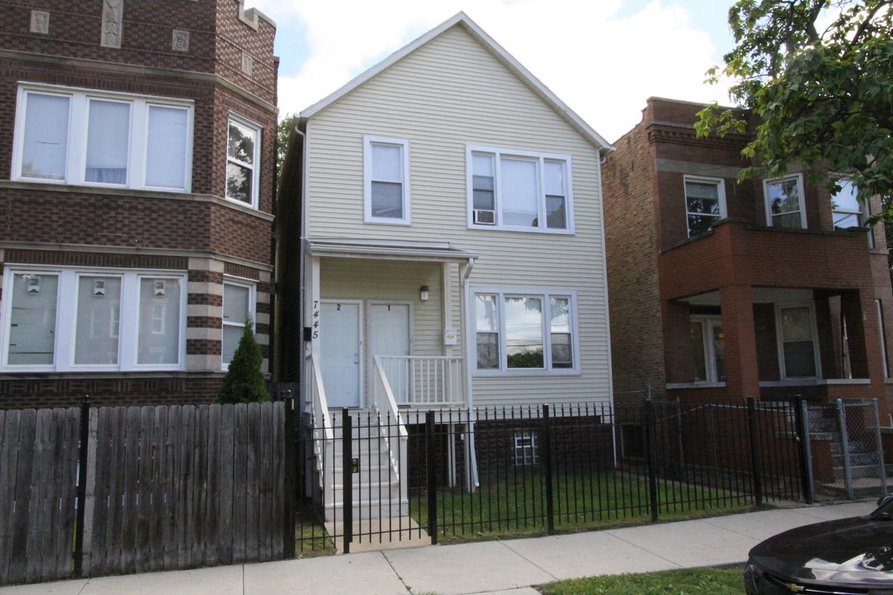 7445 S Saint Lawrence Ave., Chicago, IL 60619