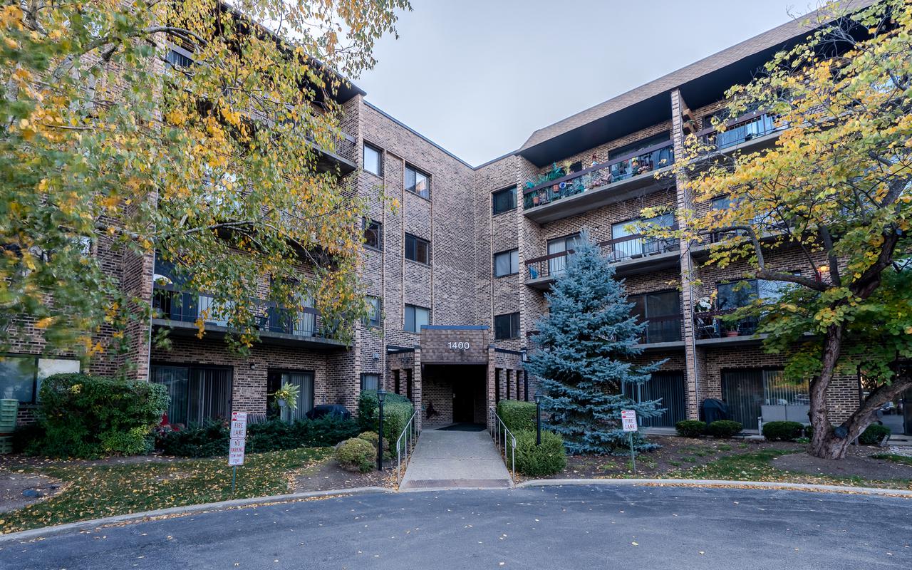 1400 N Elmhurst Rd. #417, Mount Prospect, IL 60056