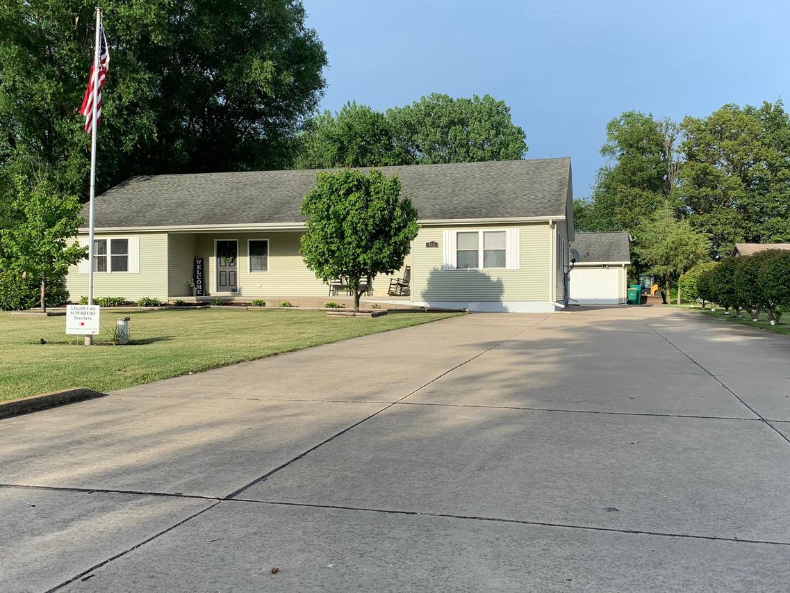 111 Foley Dr., Essex, IL 60935