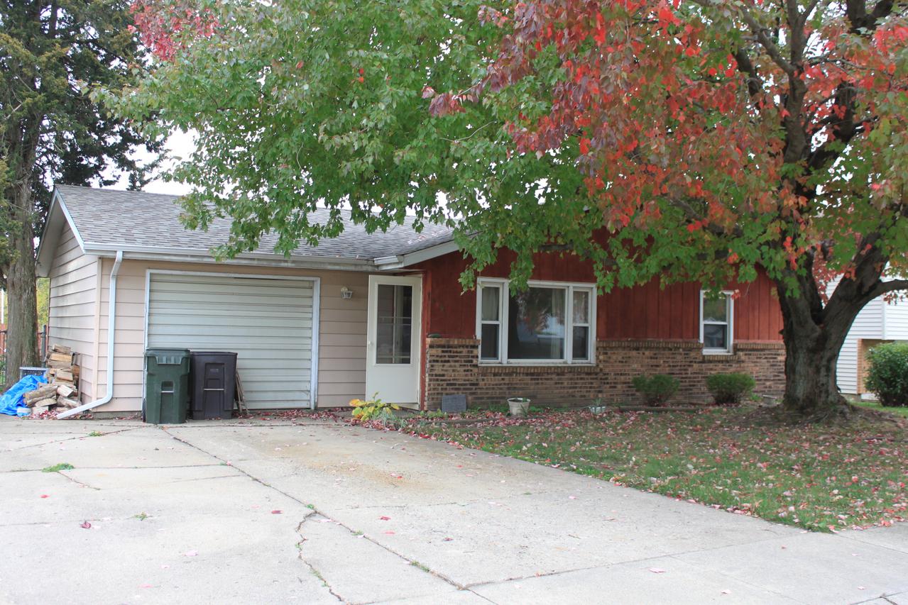 409 E 26th St., Sterling, IL 61081
