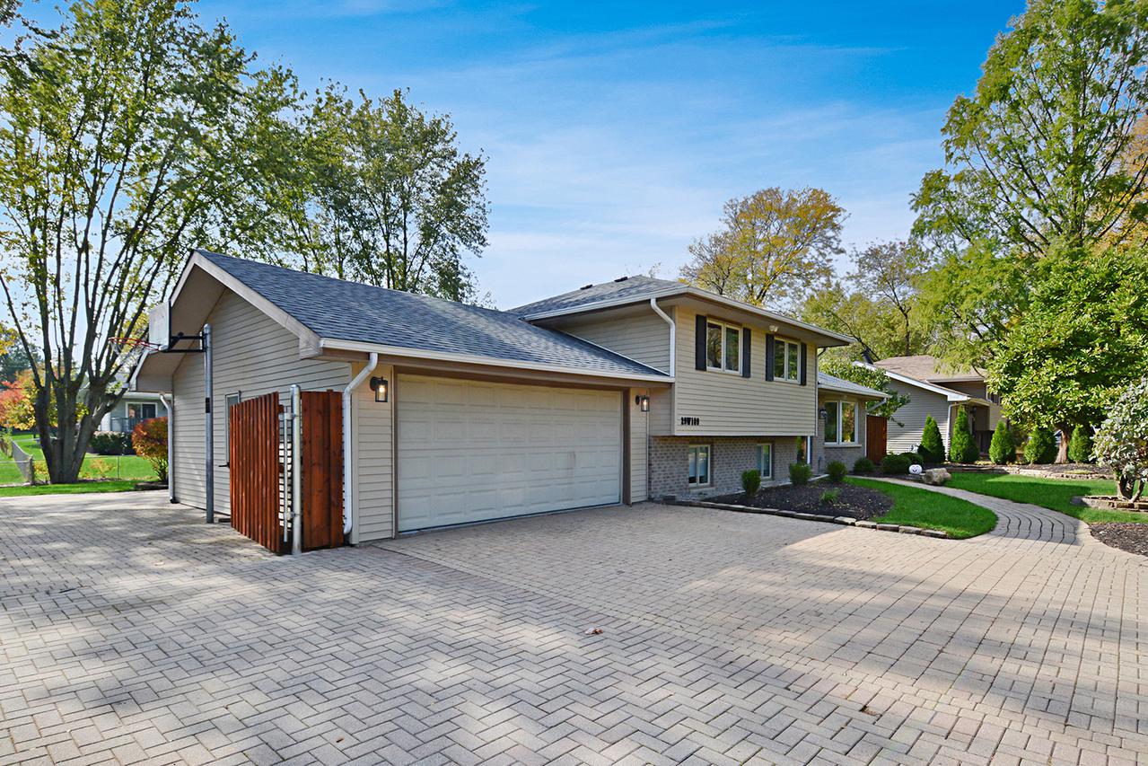 29w189 Blair St., West Chicago, IL 60185