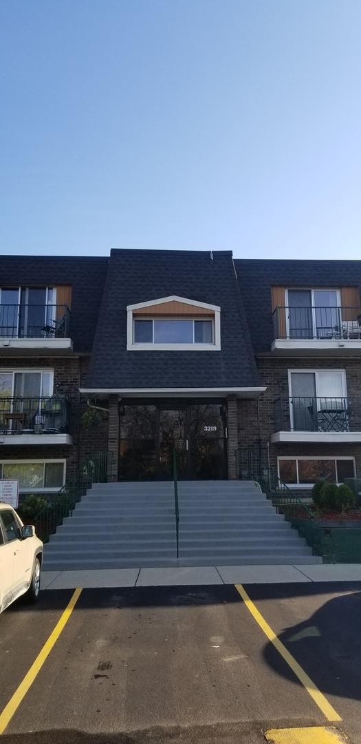 3219 W Parkway Dr. #3D, Northbrook, IL 60062