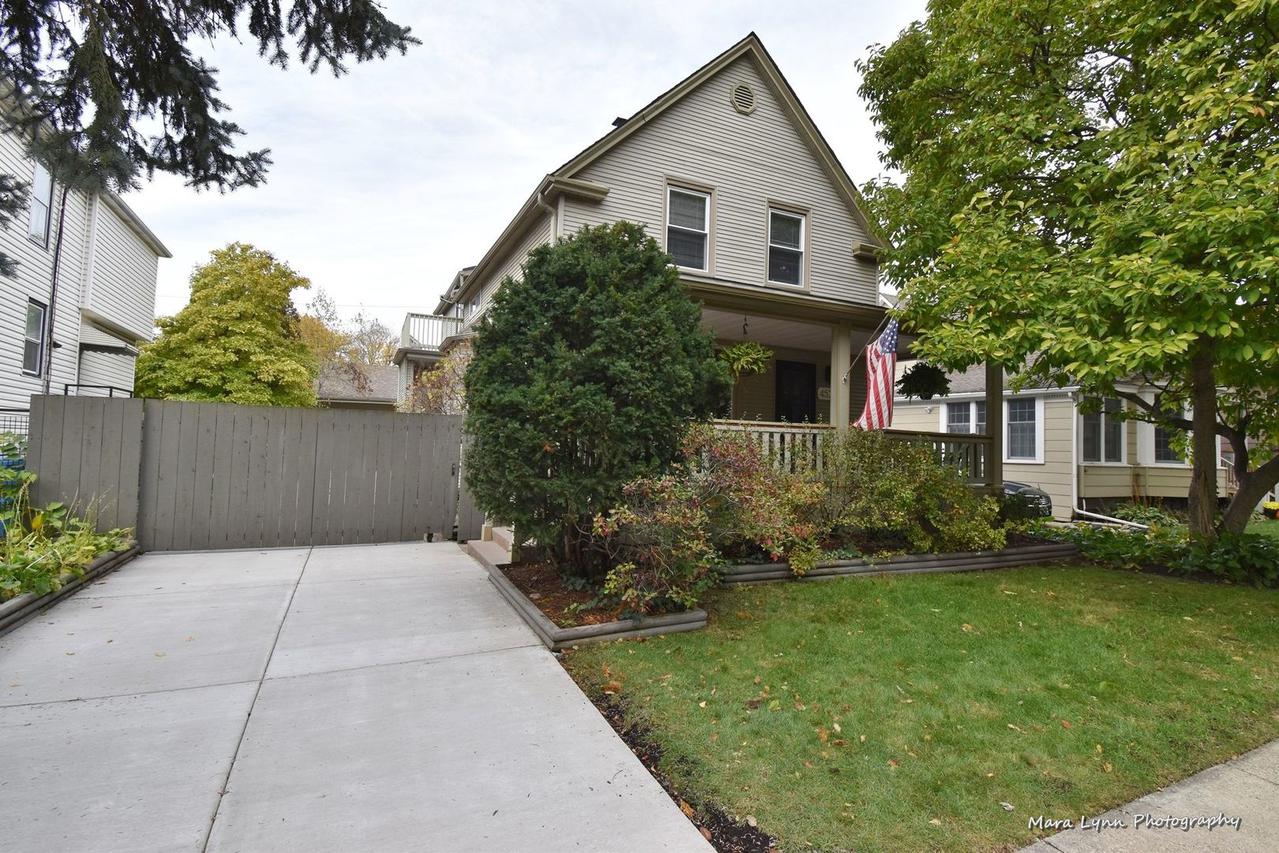 4526 N Kenton Ave., Chicago, IL 60630