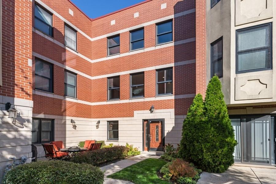 2340 W Adams St. #33, Chicago, IL 60612