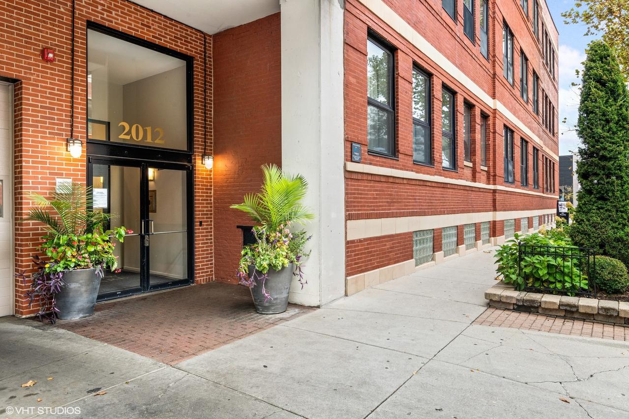 2012 W Saint Paul Ave. #417, Chicago, IL 60647