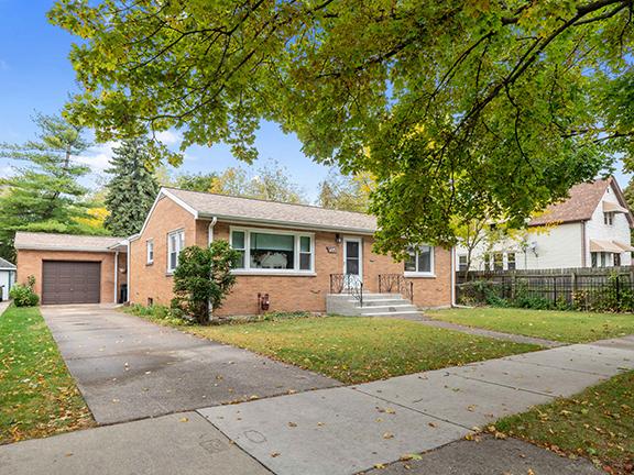4220 N Melvina Ave., Chicago, IL 60634