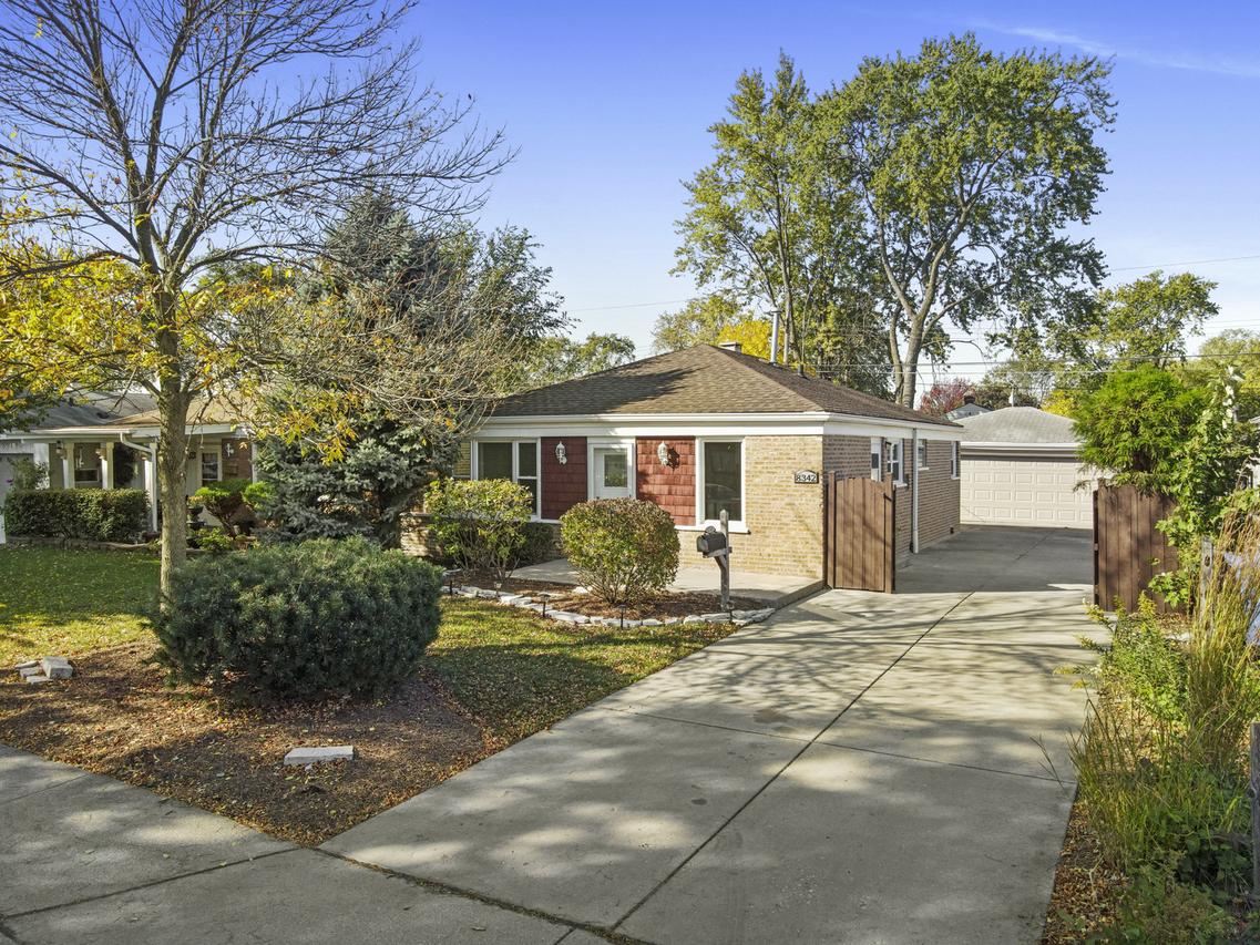 8342 S Kolmar Ave., Chicago, IL 60652