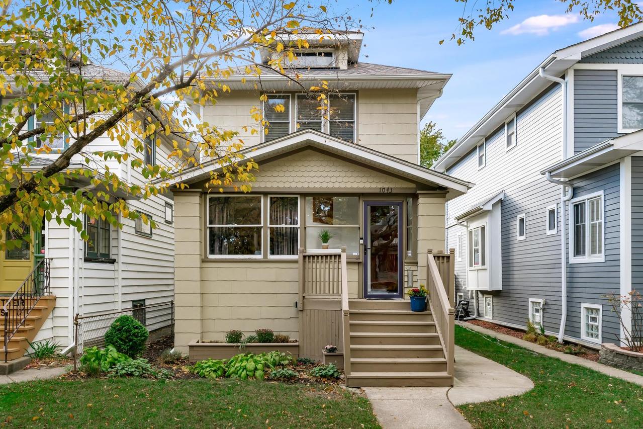 1043 S Scoville Ave., Oak Park, IL 60304