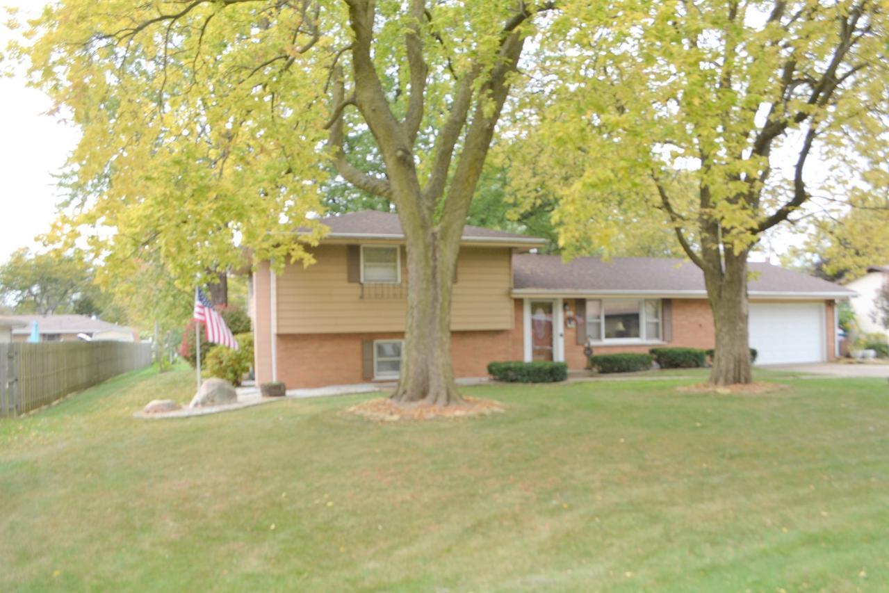 818 N Western Hills Dr., Kankakee, IL 60901