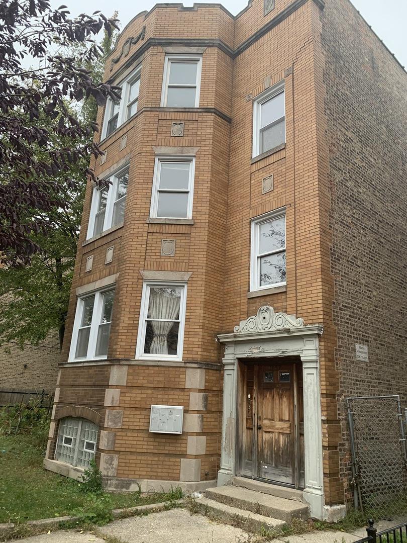 1857 S Komensky Ave., Chicago, IL 60623