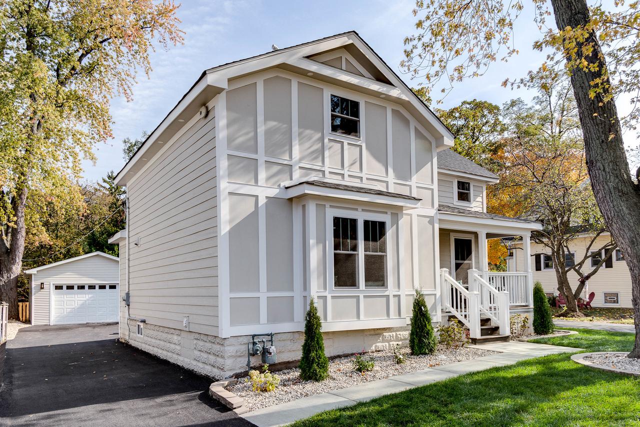 627 N Arlington Heights Rd., Arlington Heights, IL 60004
