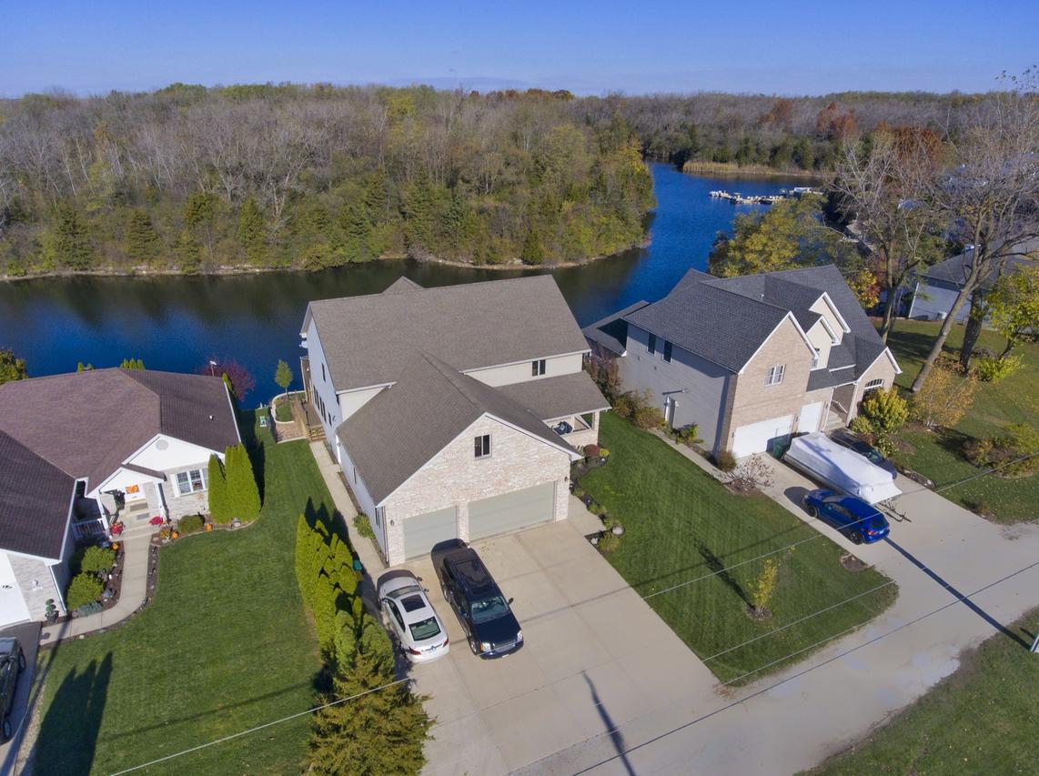 588 N Washington St., Braidwood, IL 60408