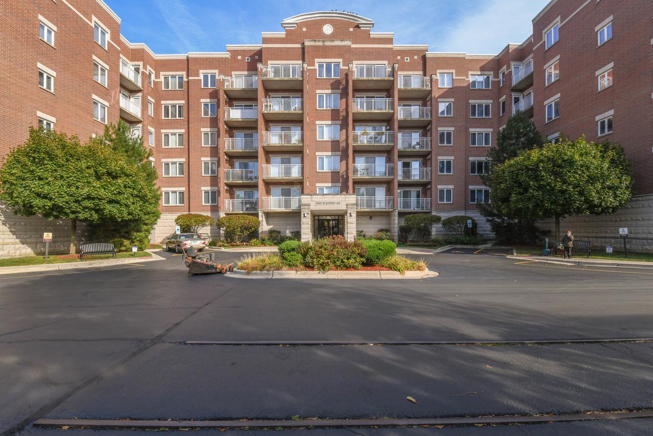 6560 W Diversey Ave. #502, Chicago, IL 60707