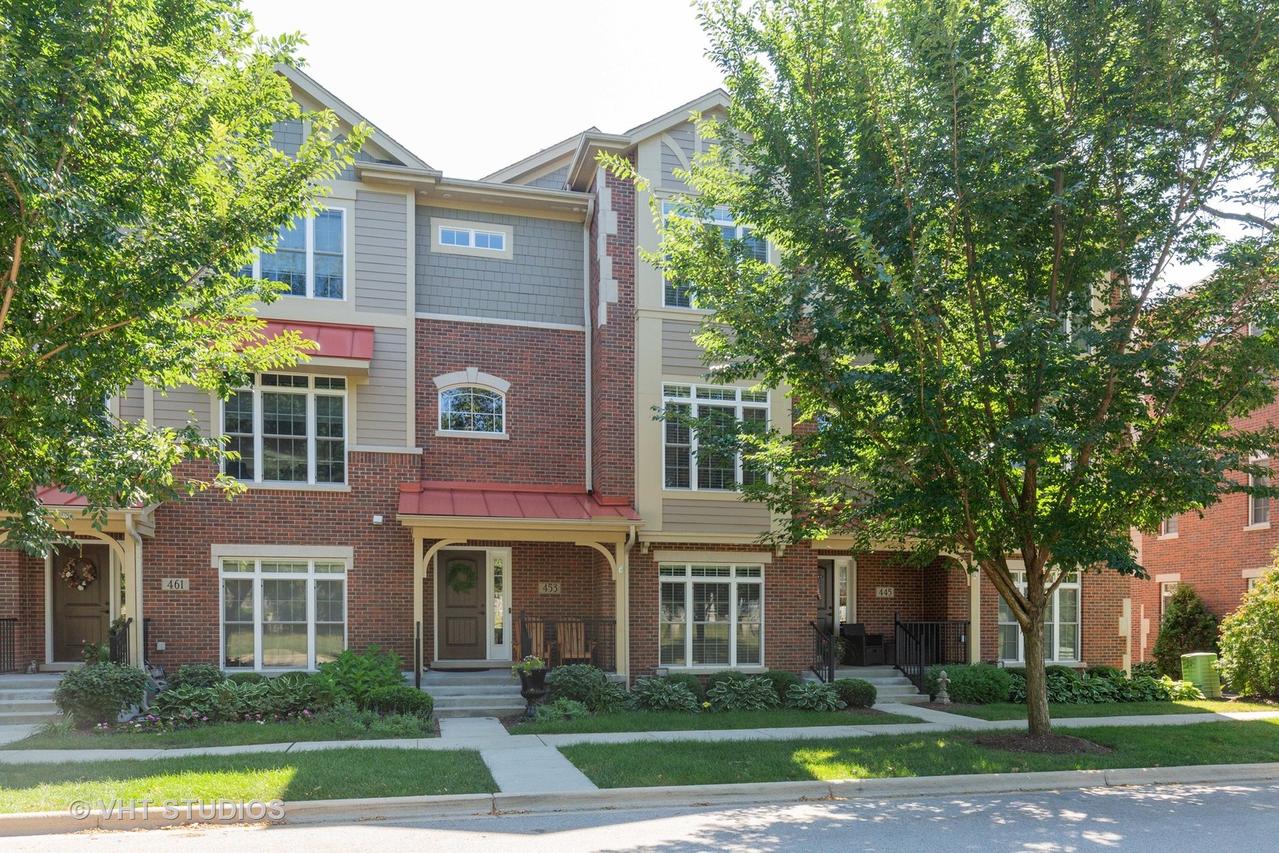 453 N 2nd St., Geneva, IL 60134