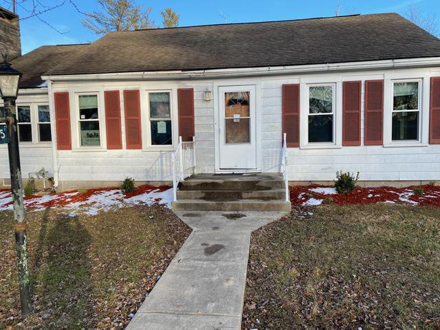 105 N Taylor St., Oblong, IL 62449