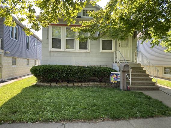 10821 S. Whipple St., Chicago, IL 60655