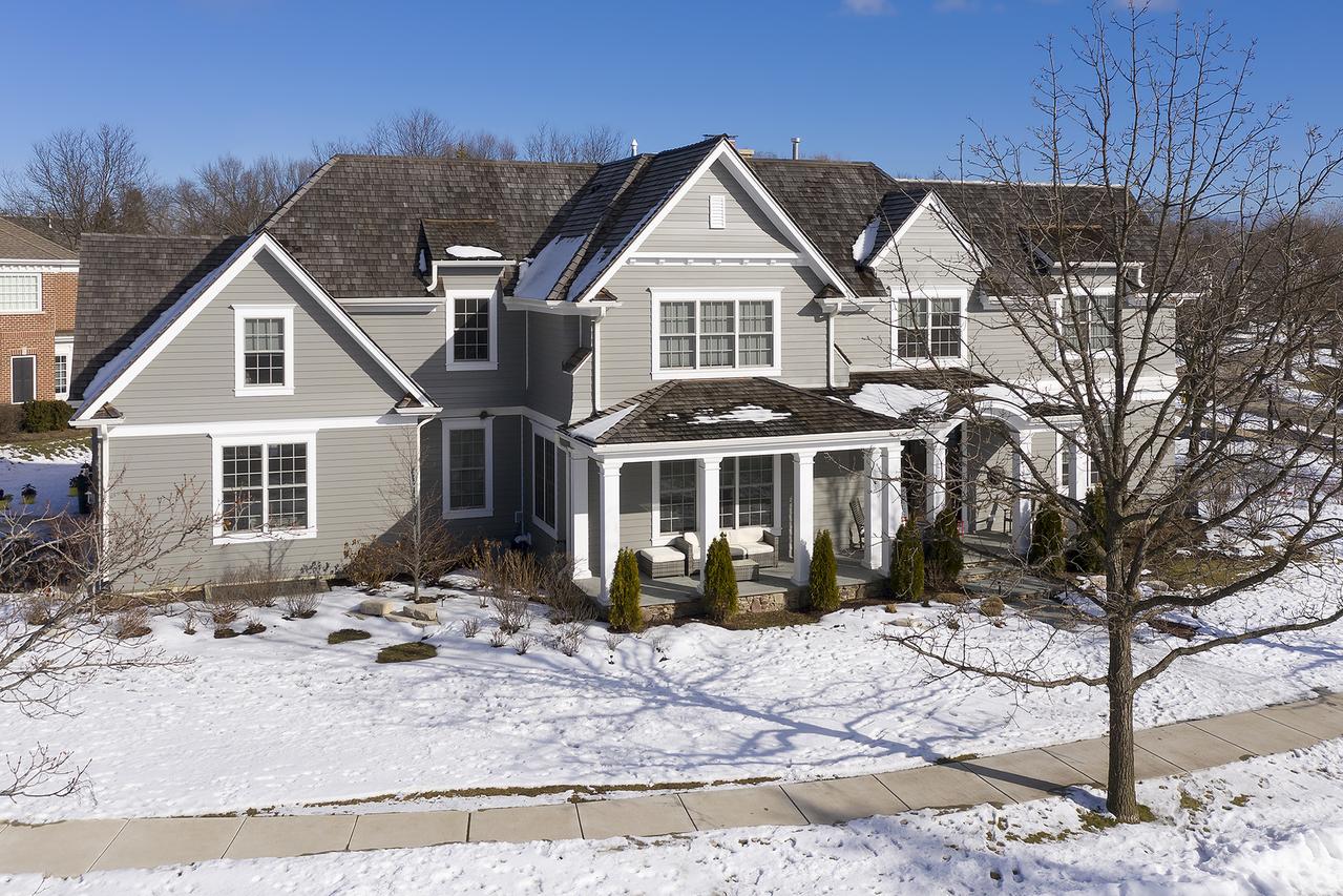 2316 Larkdale Dr., Glenview, IL 60025