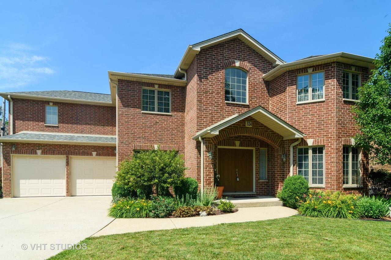 324 Berkshire Ln., Des Plaines, IL 60016