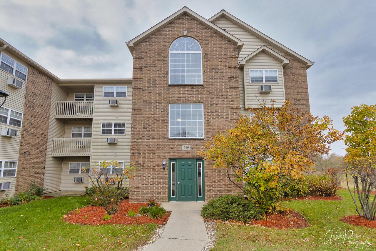 400 Cunat Blvd. #1B, Richmond, IL 60071
