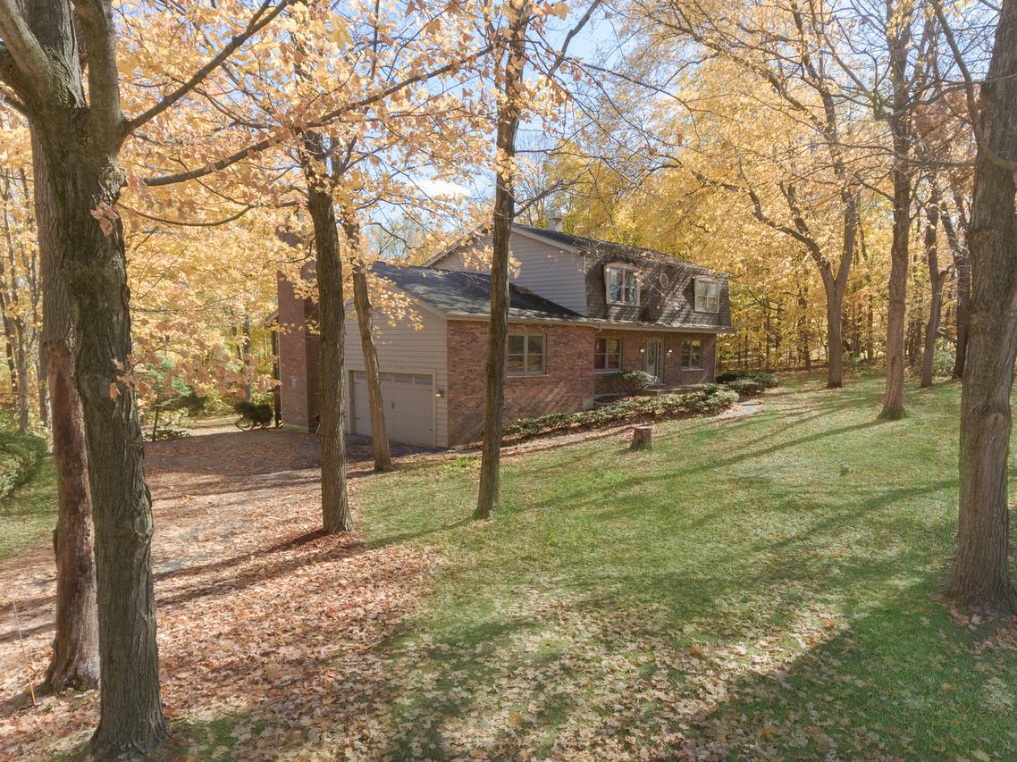 53 Crooked Creek Dr., Yorkville, IL 60560