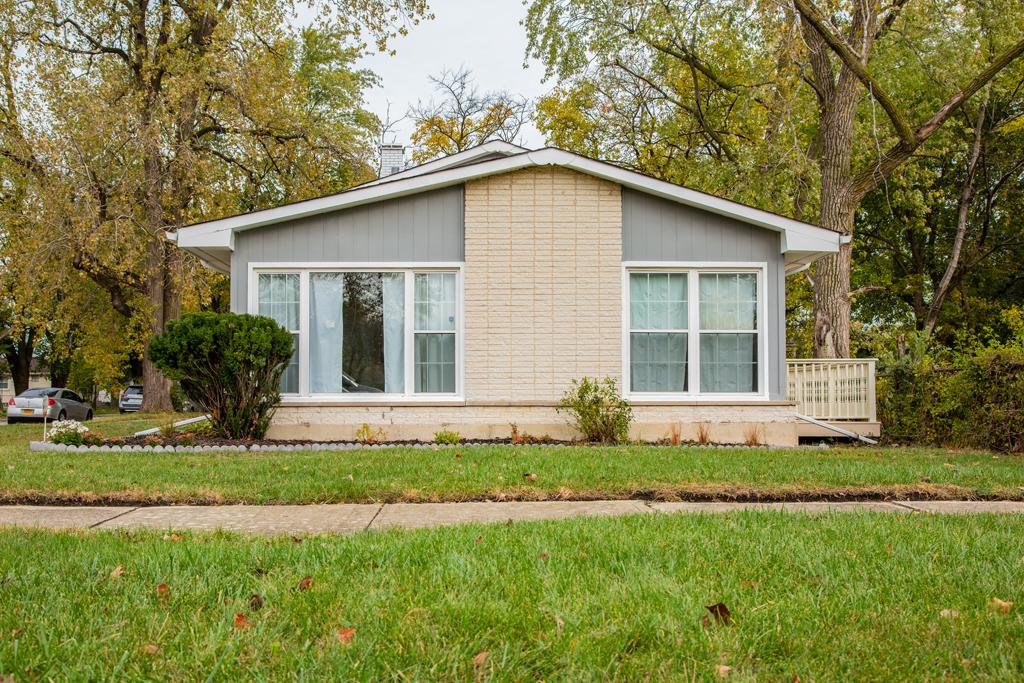 16257 Honore Ave., Markham, IL 60428