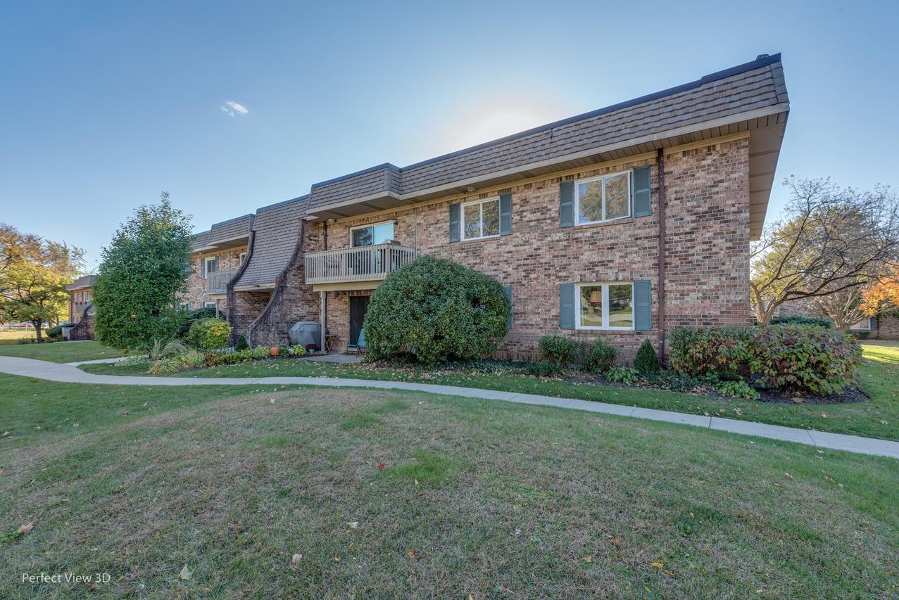 6s080 Park Meadow Dr. #10G, Naperville, IL 60540