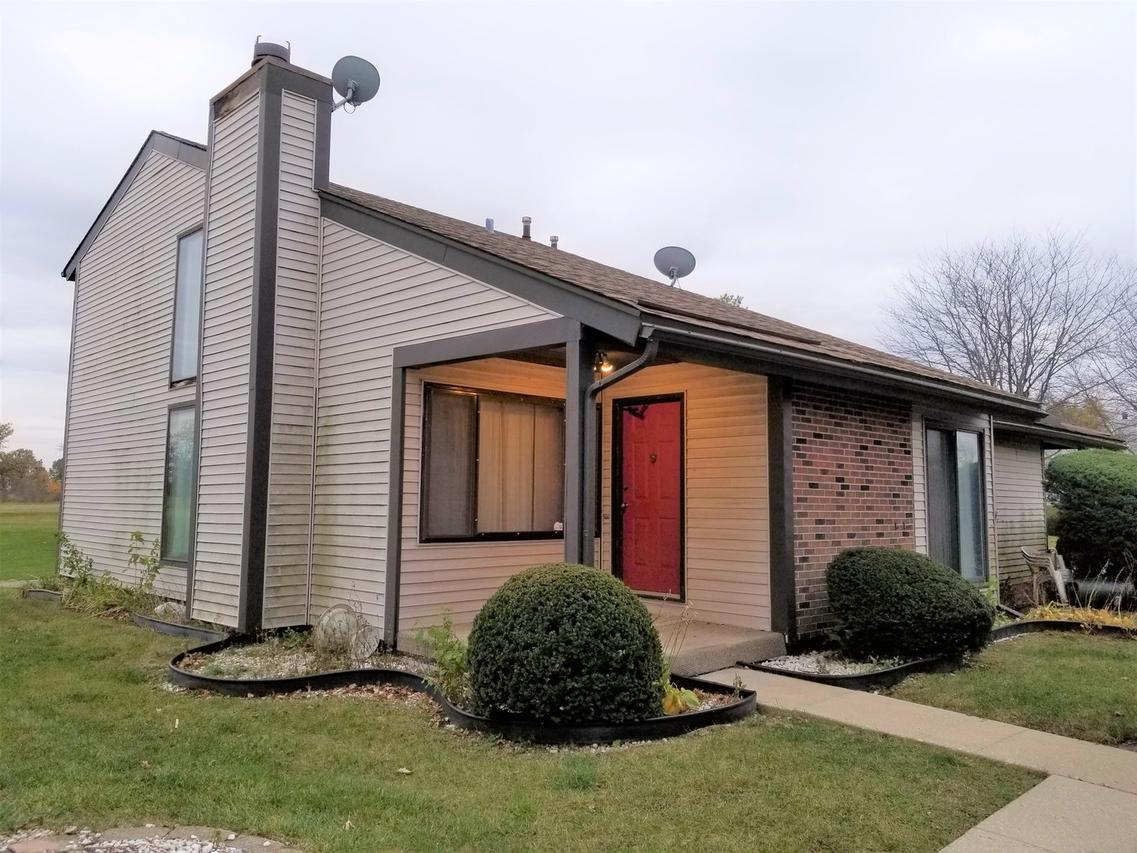 419 Doral Ter., University Park, IL 60484
