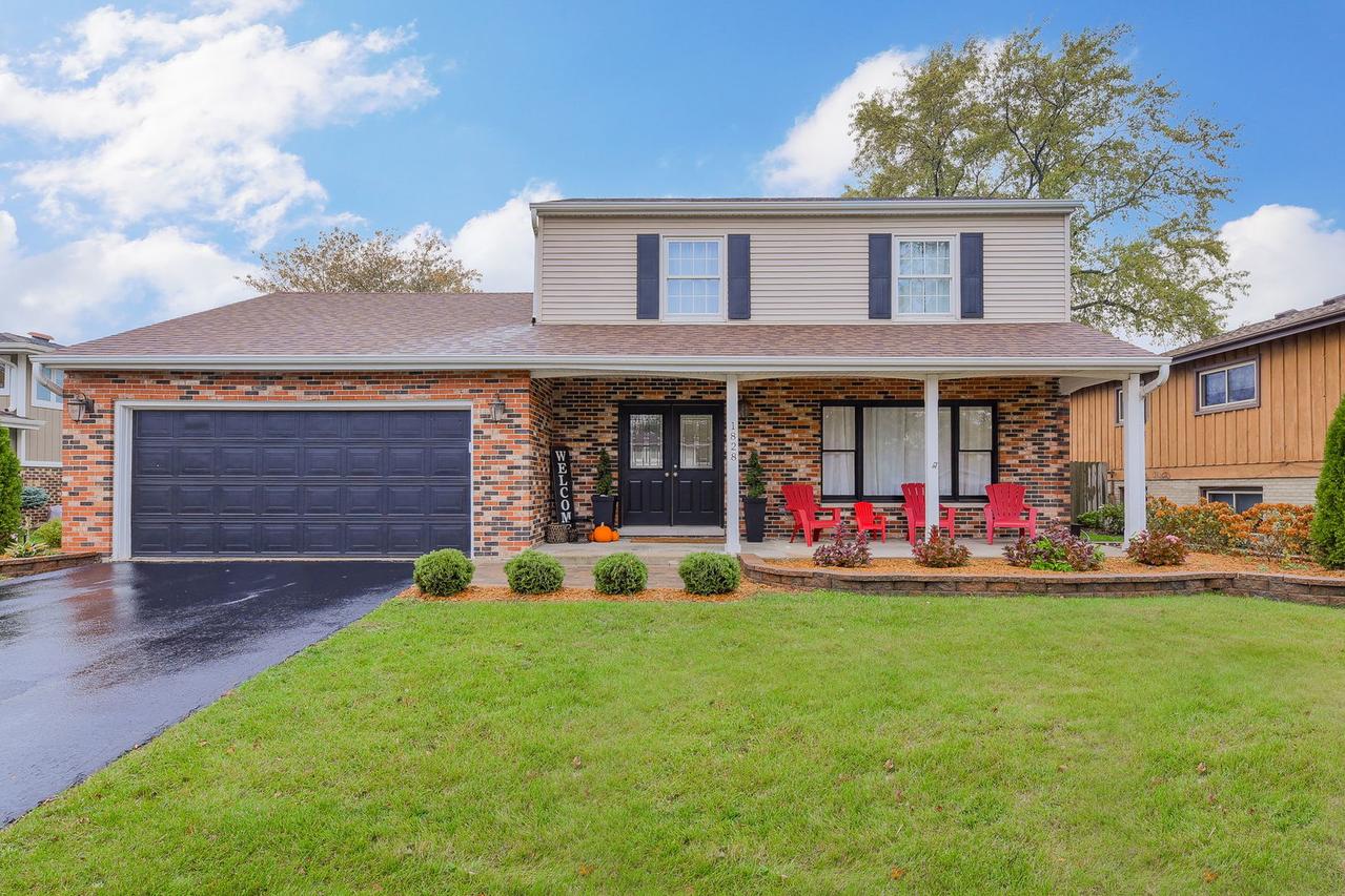 1828 Kings Point Dr., Addison, IL 60101