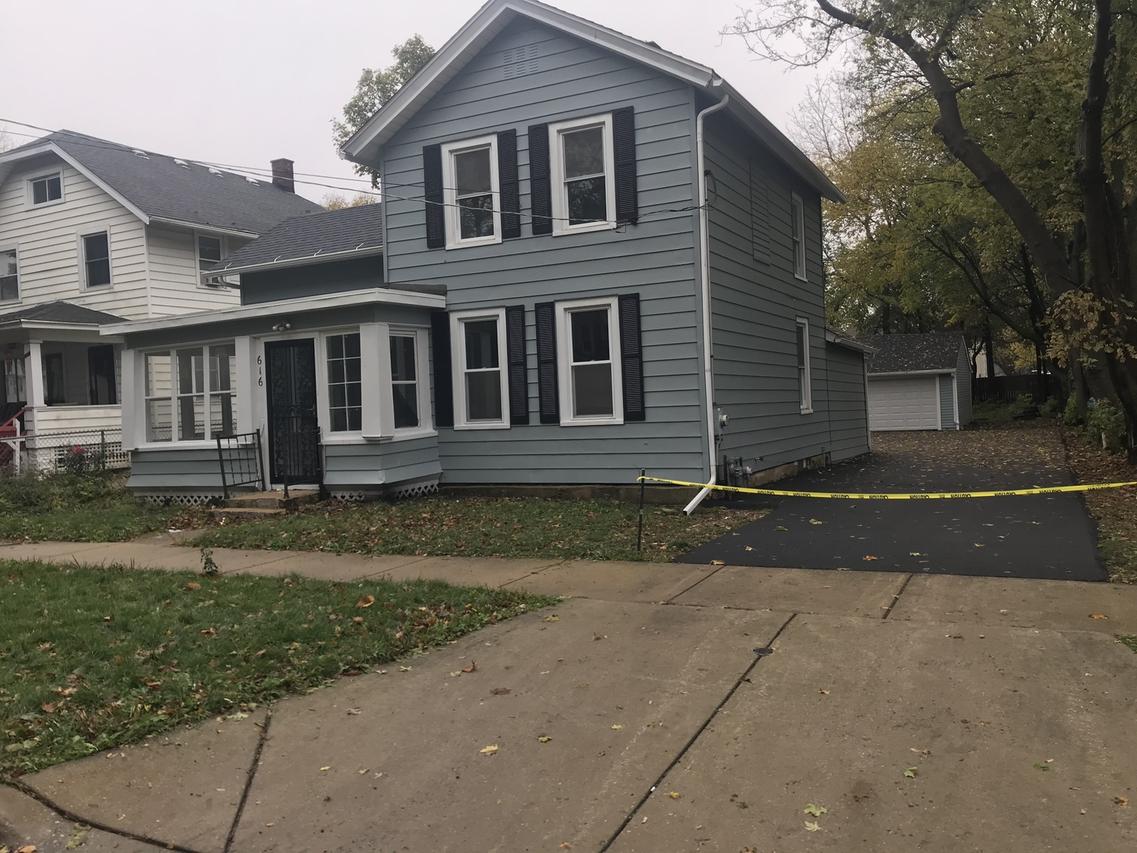 616 Iowa Ave., Aurora, IL 60506
