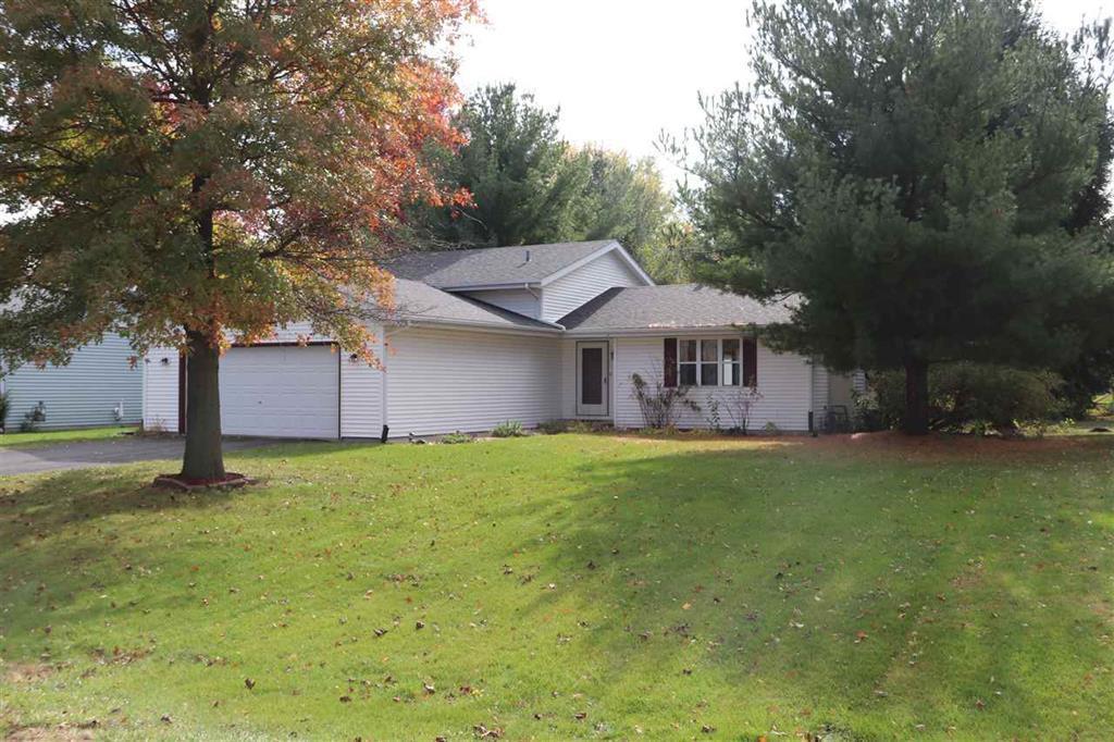 228 Black Stone Ct., South Beloit, IL 61080